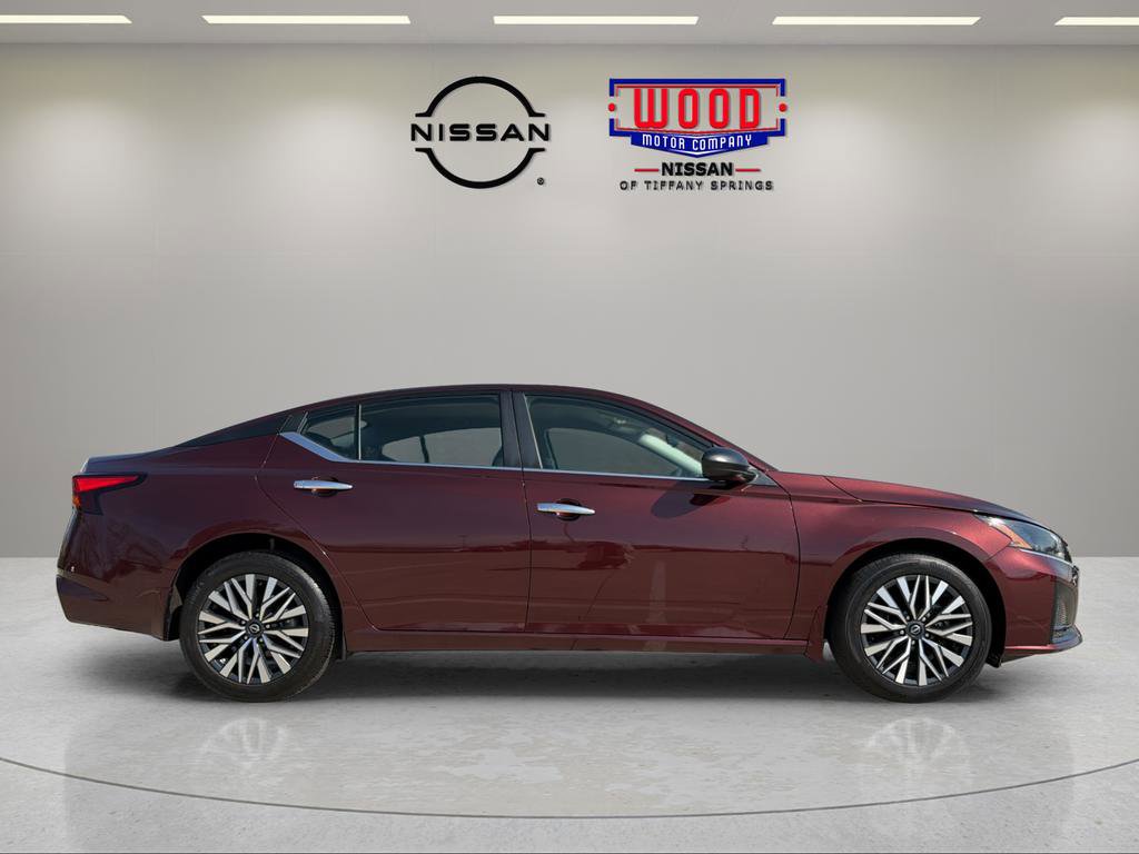Certified 2024 Nissan Altima 2.5 SV image 2