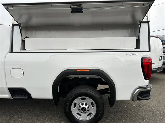 Used 2022 GMC Sierra 2500 Pro w/ Convenience Package image 16