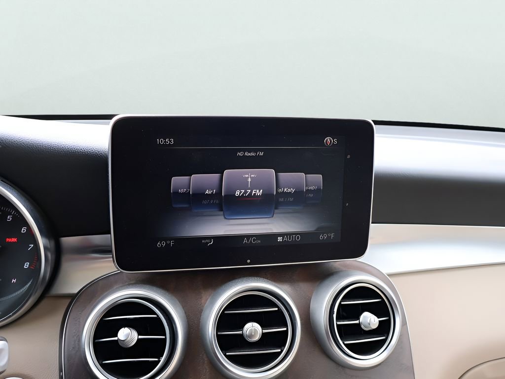Used 2018 Mercedes-Benz GLC 300 4MATIC image 23