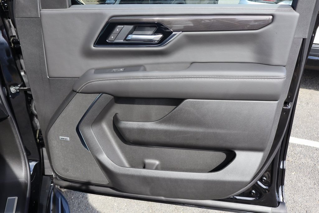 New 2025 GMC Yukon XL Elevation AWD/4WD image 29