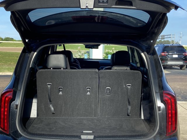 Used 2025 Kia Telluride S image 23