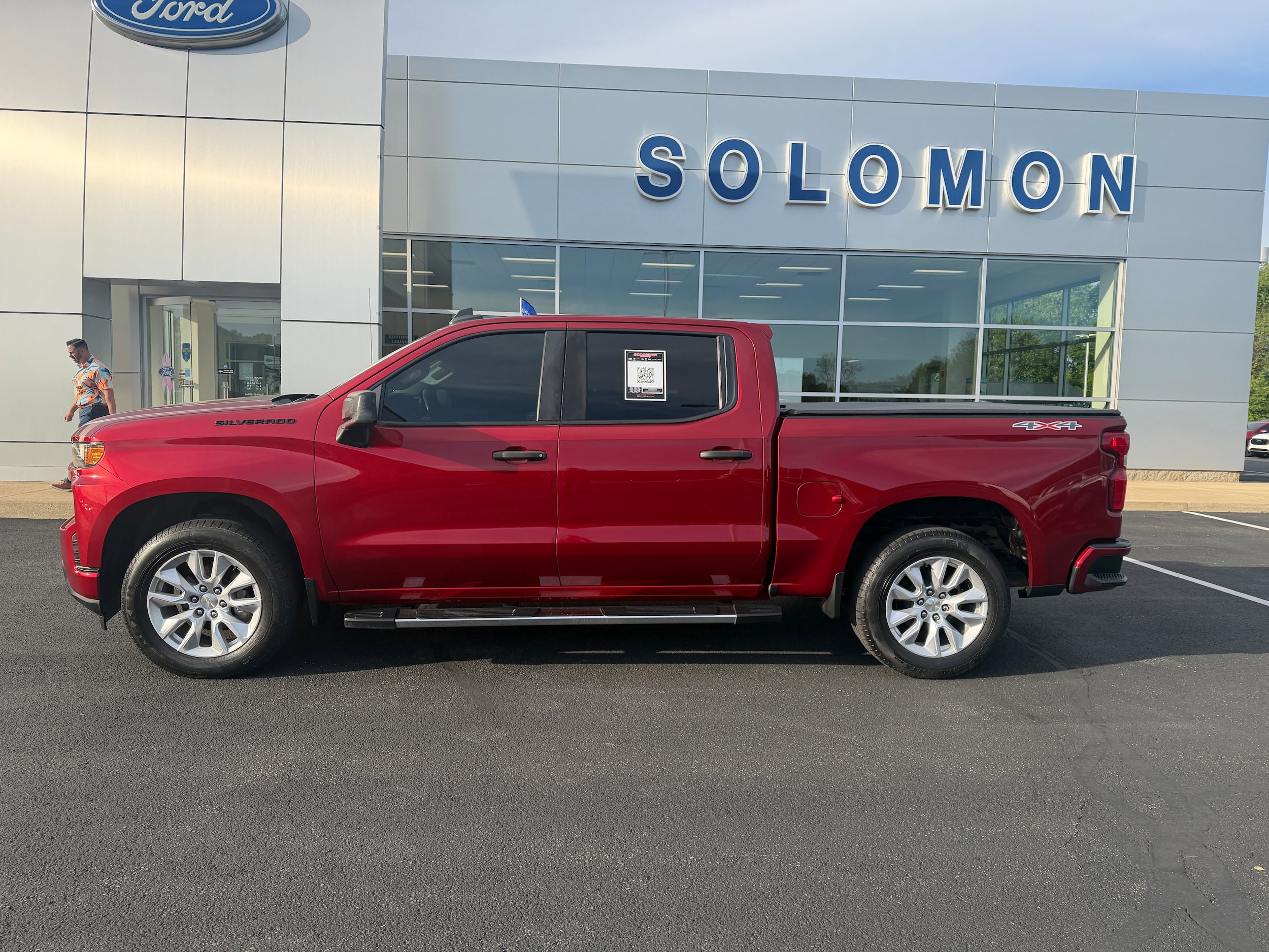 Used 2021 Chevrolet Silverado 1500 Custom w/ LPO, Dark Essentials Package AWD/4WD image 8