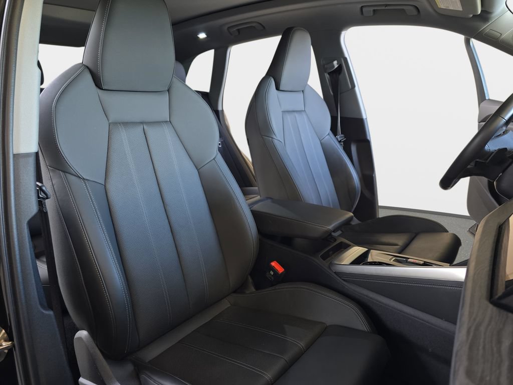 Used 2025 Audi Q5 Prestige AWD/4WD image 12