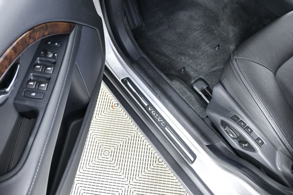 Used 2016 Volvo XC70 T5 Premier w/ Proximity Package AWD/4WD image 8