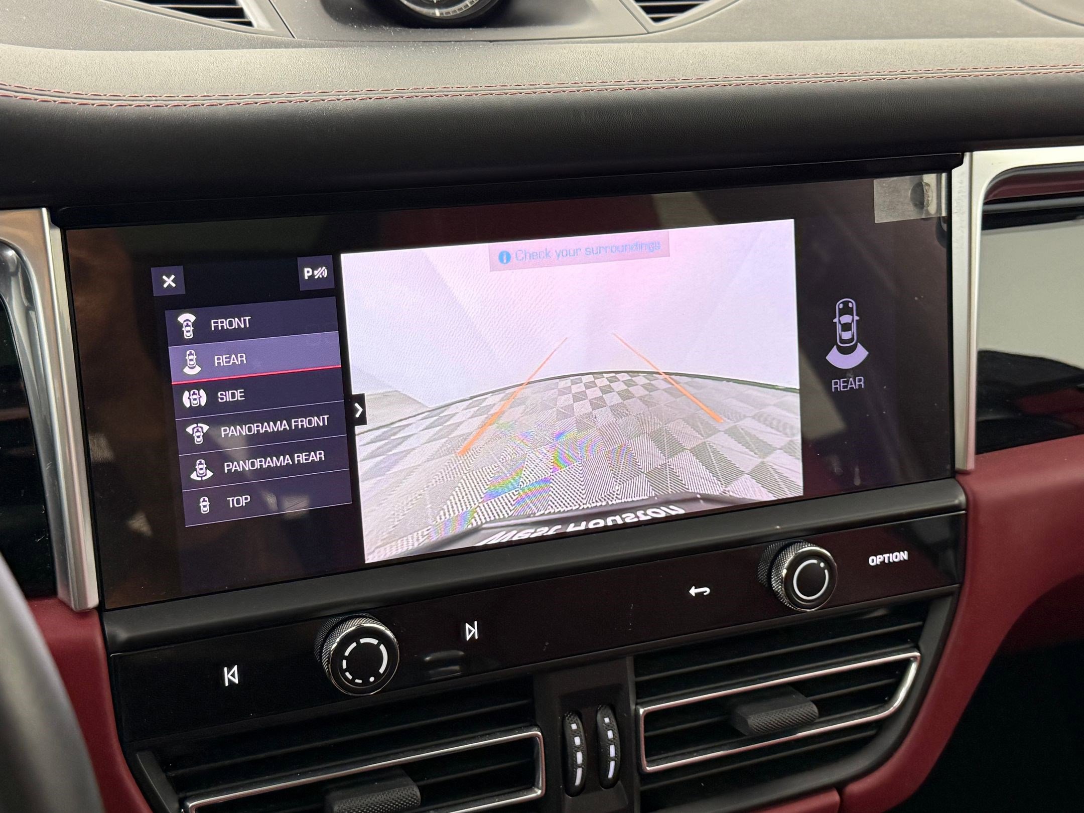 Used 2022 Porsche Macan S image 30