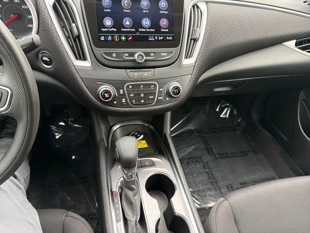 Used 2025 Chevrolet Malibu LT FWD image 21