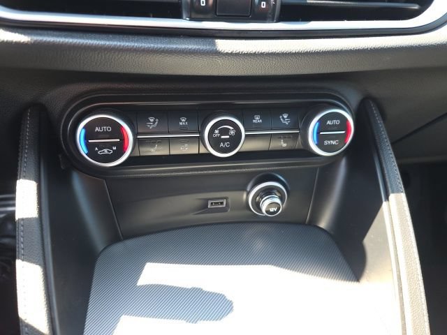 Used 2024 Alfa Romeo Stelvio Ti AWD/4WD image 27