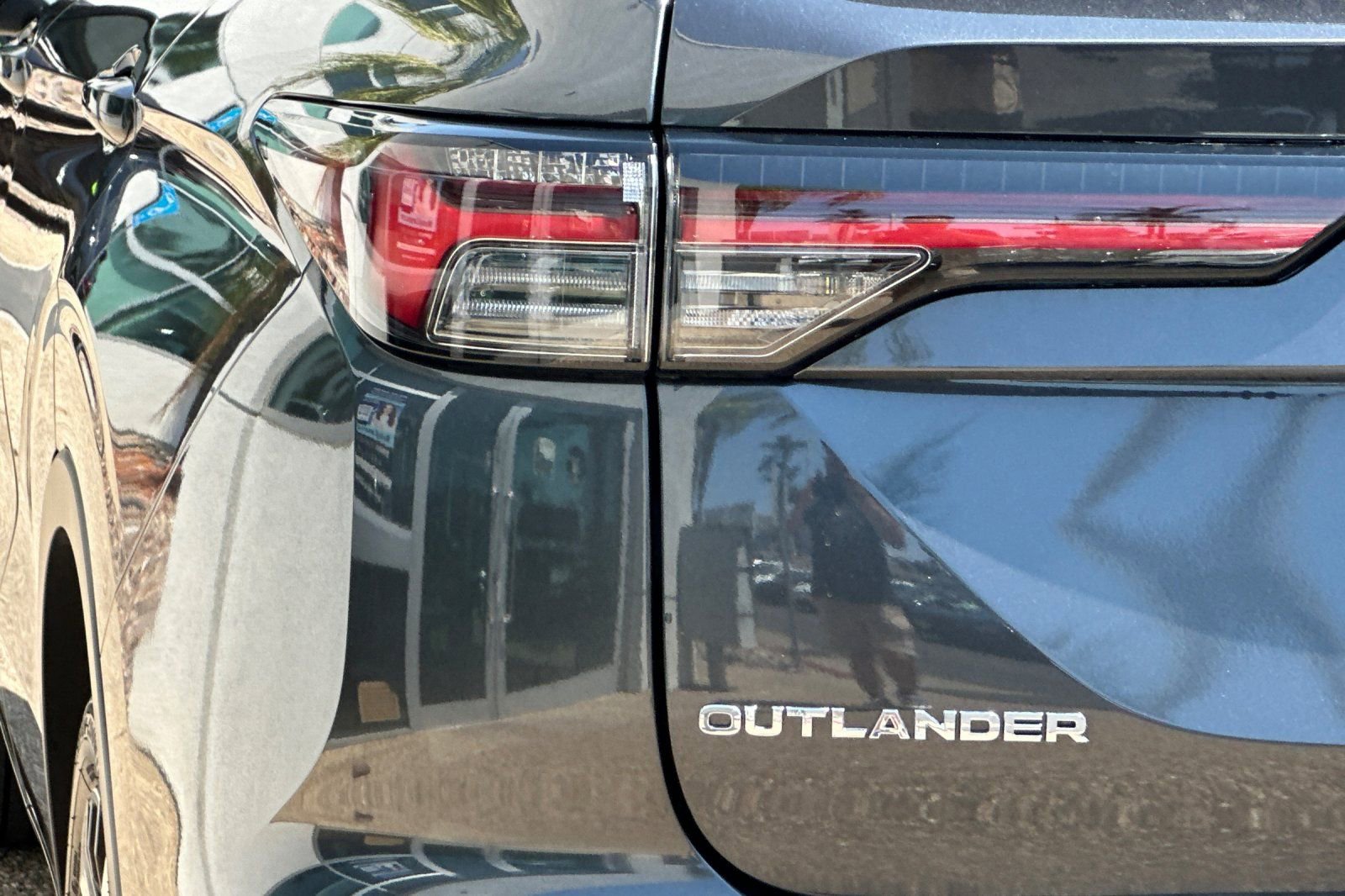 New 2025 Mitsubishi Outlander SEL image 26