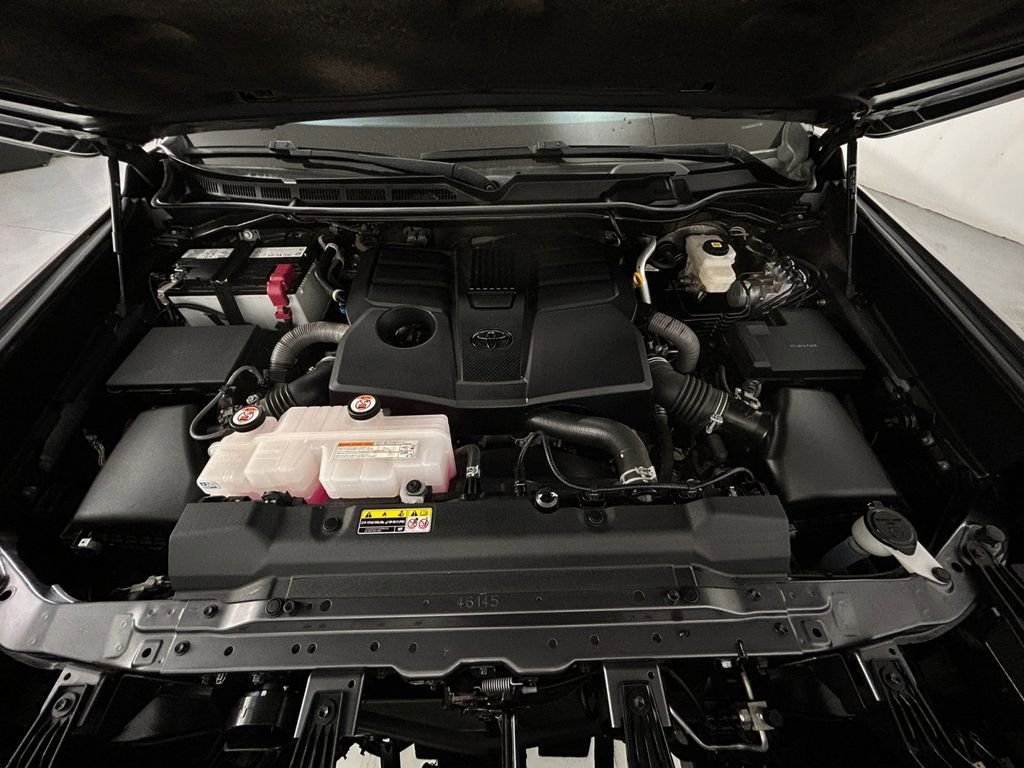 Used 2023 Toyota Tundra Limited AWD/4WD image 21