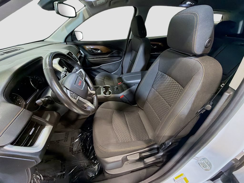 Used 2020 GMC Terrain SLE FWD image 21