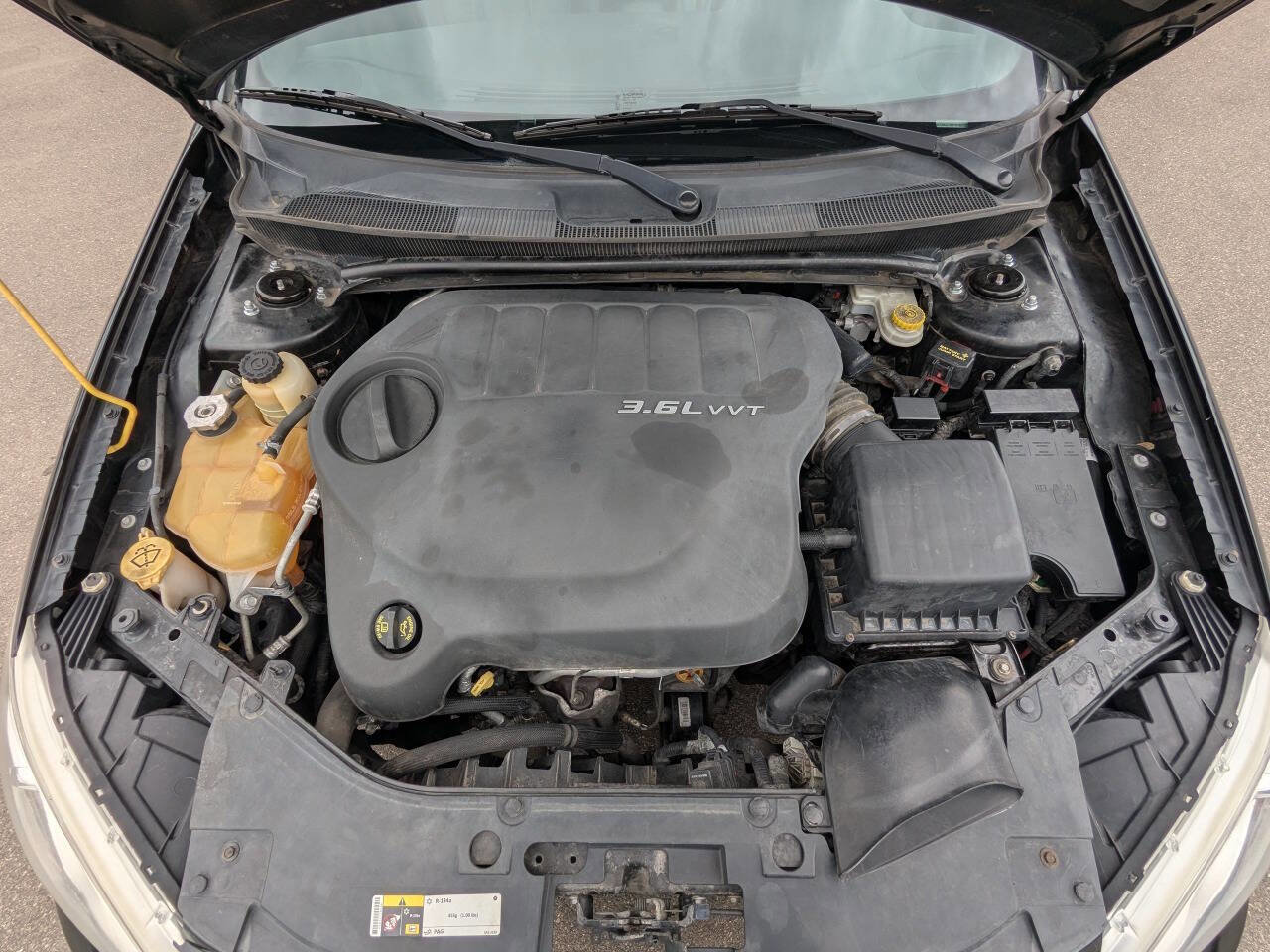 Used 2013 Chrysler 200 Limited FWD image 26