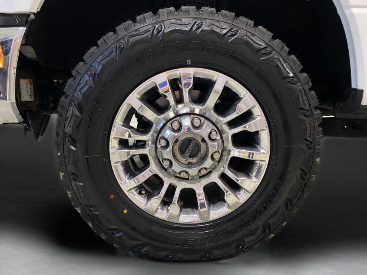 Used 2022 Ford F350 Lariat w/ Chrome Package AWD/4WD image 32