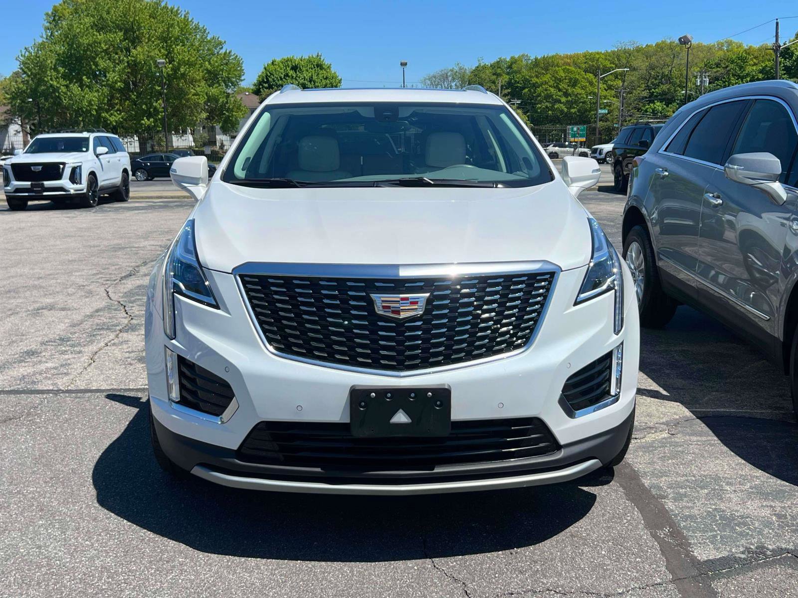 Certified 2023 Cadillac XT5 Premium Luxury AWD/4WD image 4