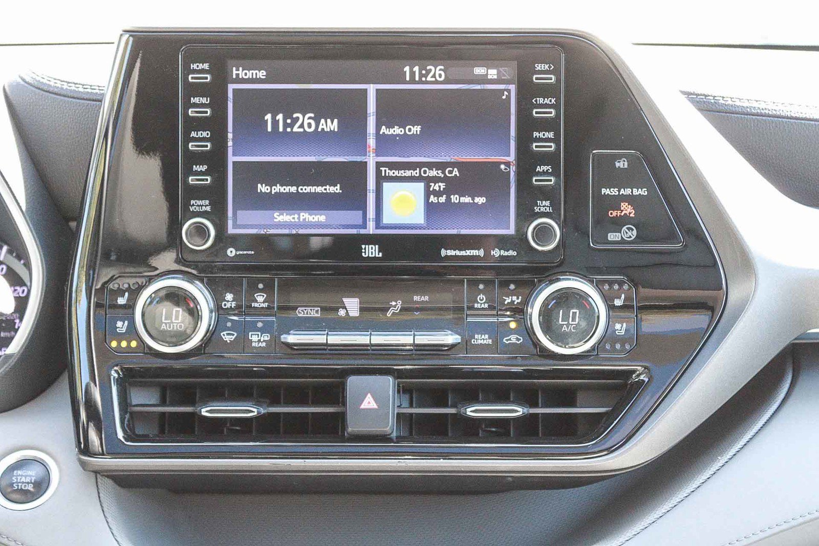 Used 2021 Toyota Highlander Limited FWD image 14