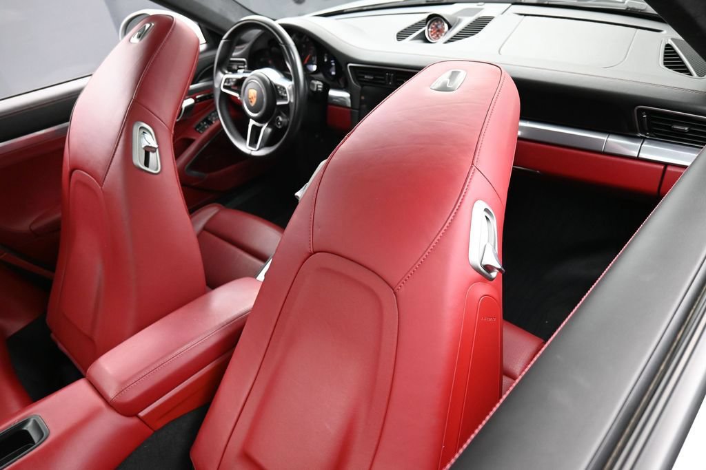 Certified 2019 Porsche 911 Carrera 4S AWD/4WD image 24