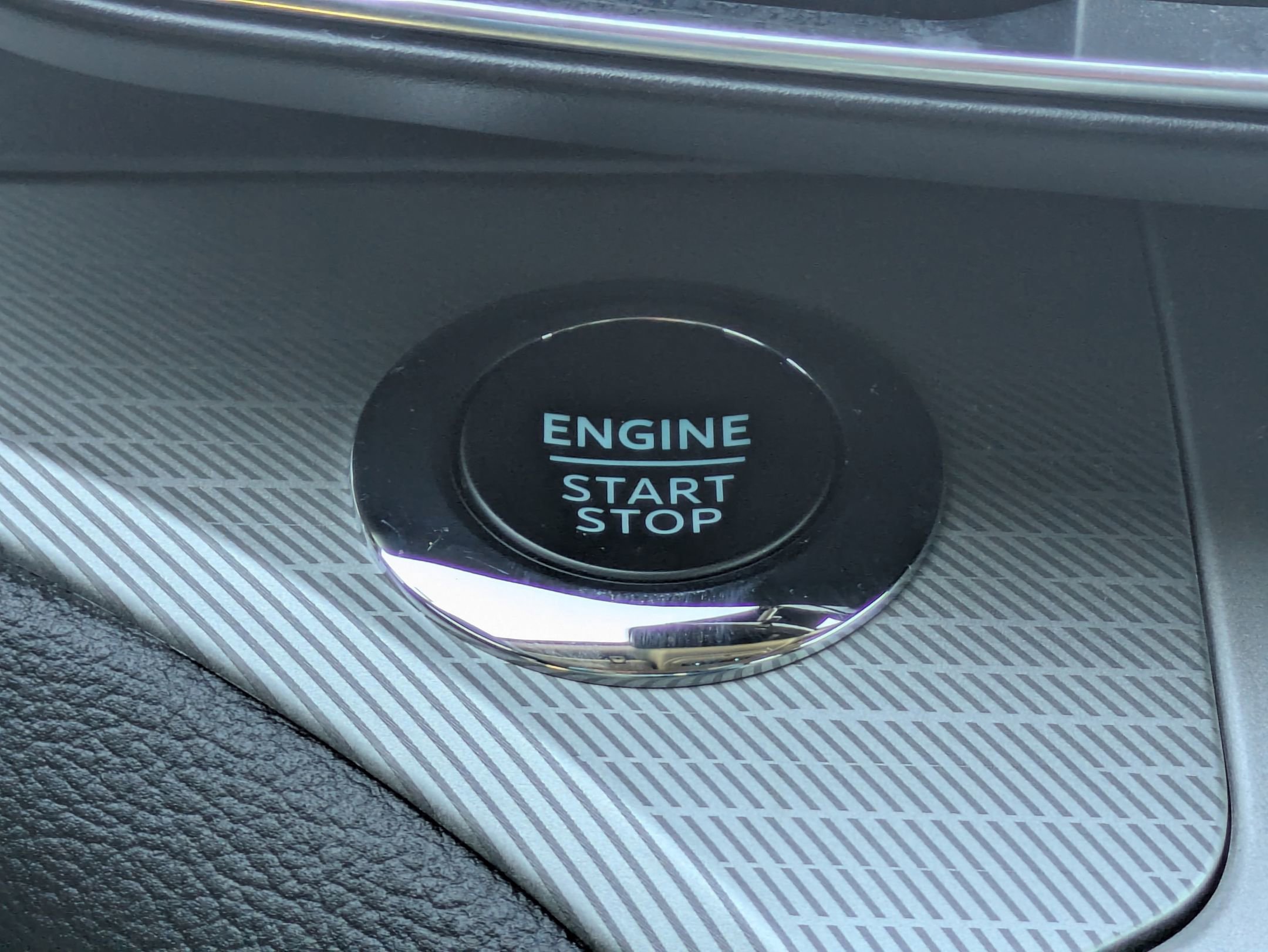 Used 2023 Ford Explorer XLT w/ Equipment Group 202A image 17