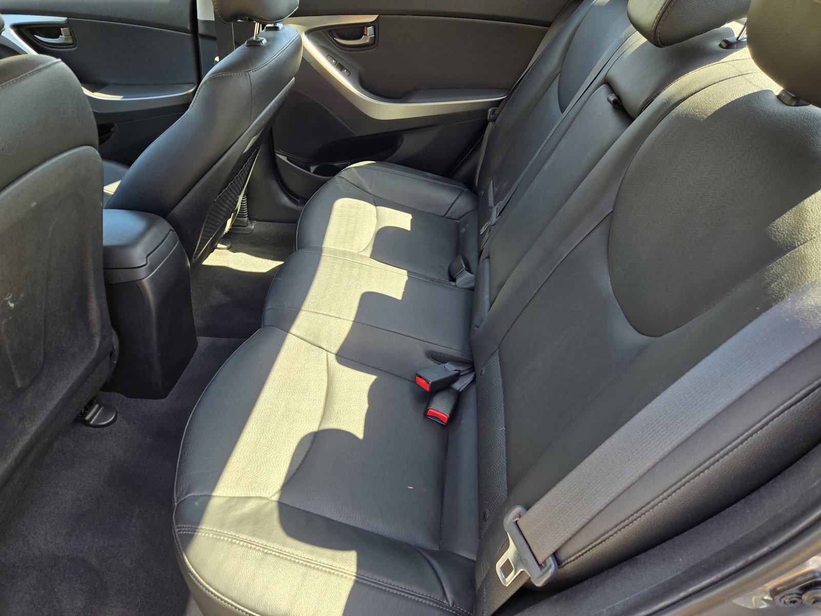 Used 2013 Hyundai Elantra Limited w/ Technology Pkg FWD image 12