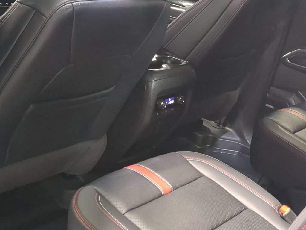 Used 2026 Chevrolet Traverse RS w/ LPO, Floor Liner Package AWD/4WD image 22