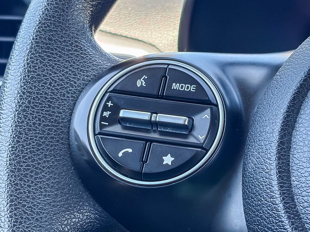 Used 2024 Kia Soul LX w/ Option Group 015 FWD image 19