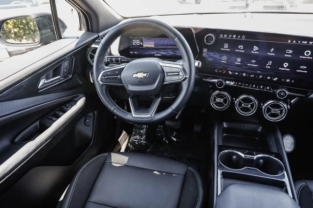 Used 2024 Chevrolet Blazer EV LT AWD/4WD image 17