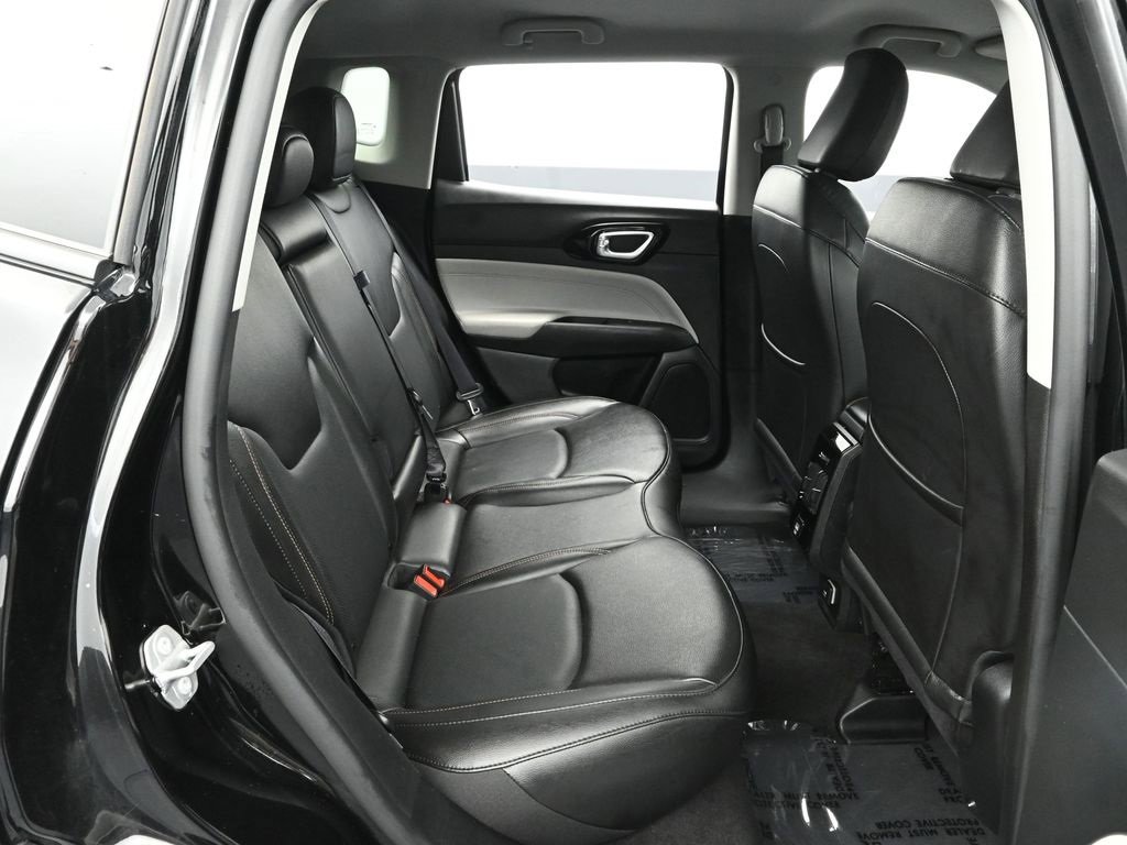 Certified 2022 Jeep Compass Limited image 16