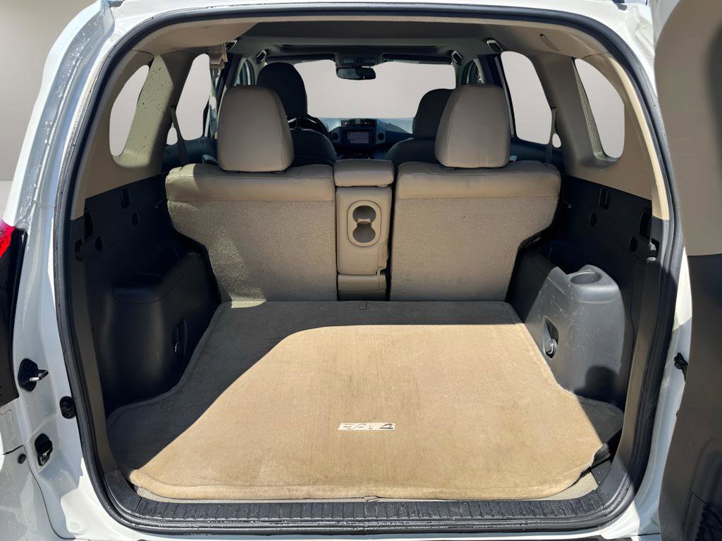 Used 2011 Toyota RAV4 Limited AWD/4WD image 11