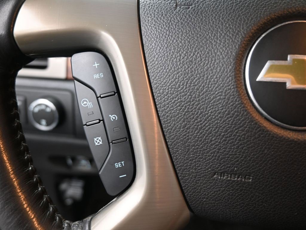 Used 2013 Chevrolet Avalanche LTZ image 28