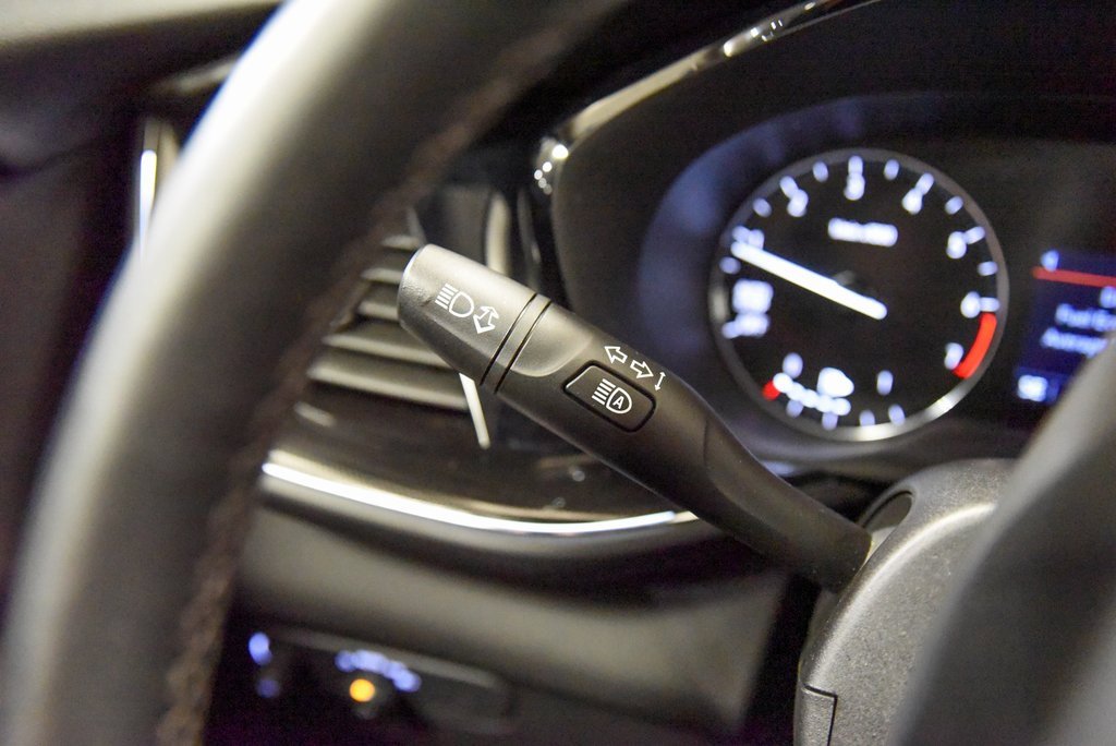 Used 2023 Buick Envision Preferred w/ Sport Touring Package image 27