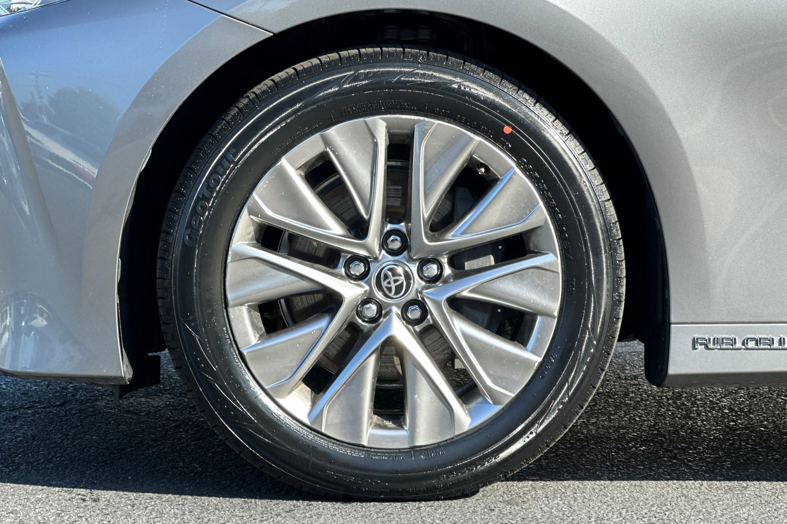 Certified 2022 Toyota Mirai XLE image 12