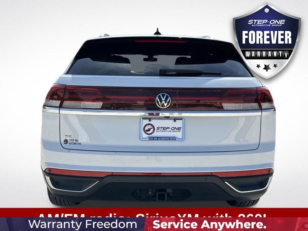 Used 2025 Volkswagen Atlas Cross Sport SE FWD image 6