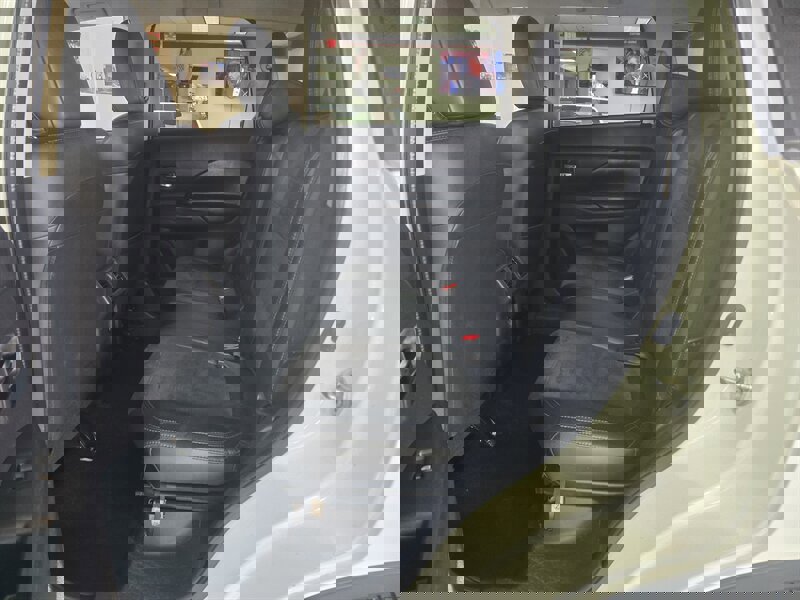 Used 2019 Mitsubishi Outlander SE image 11