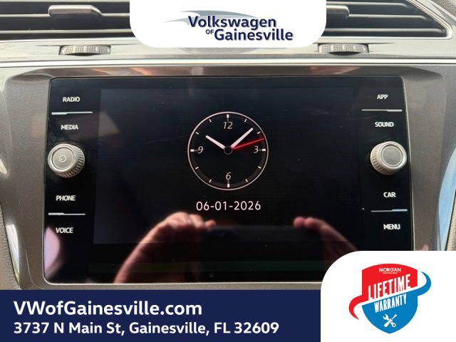 Certified 2024 Volkswagen Tiguan SE R-Line AWD/4WD image 25