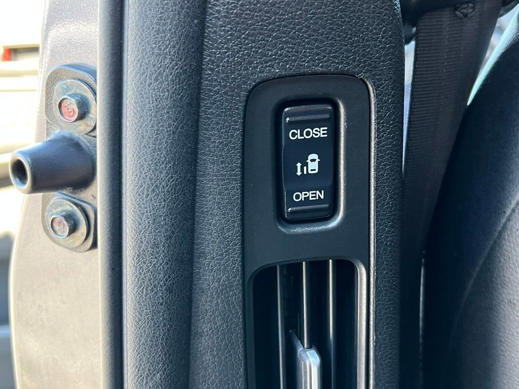 Used 2024 Honda Odyssey EX-L image 13