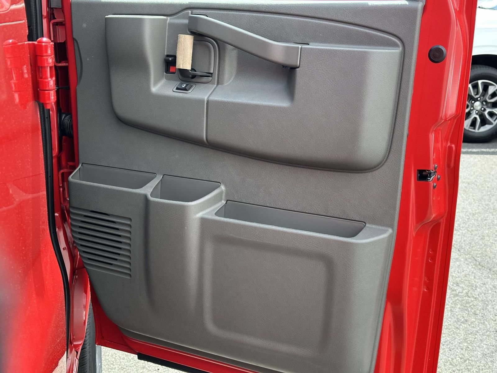 New 2026 Chevrolet Express 2500 w/ Safety Package RWD image 26