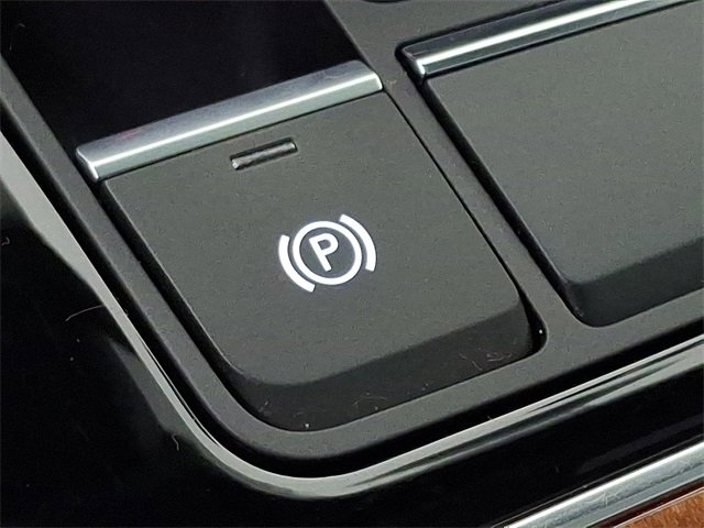 Used 2023 Audi Q5 2.0T Premium w/ Convenience Package image 24