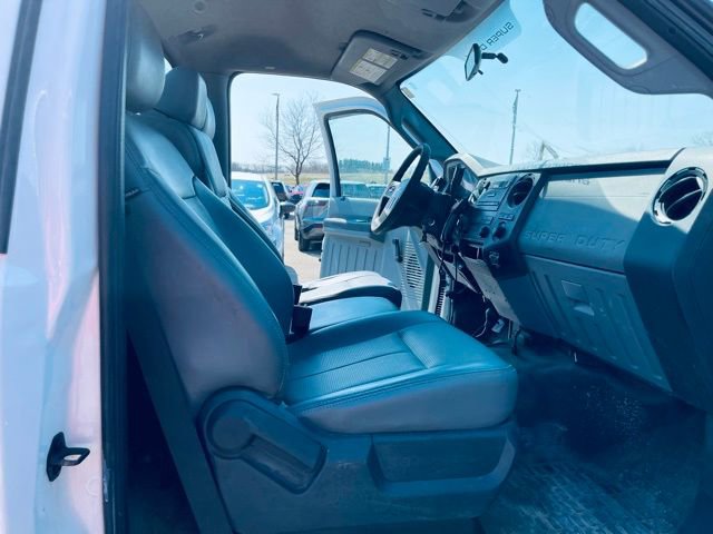 Used 2011 Ford F250 XL w/ Snow Plow Prep Pkg image 23