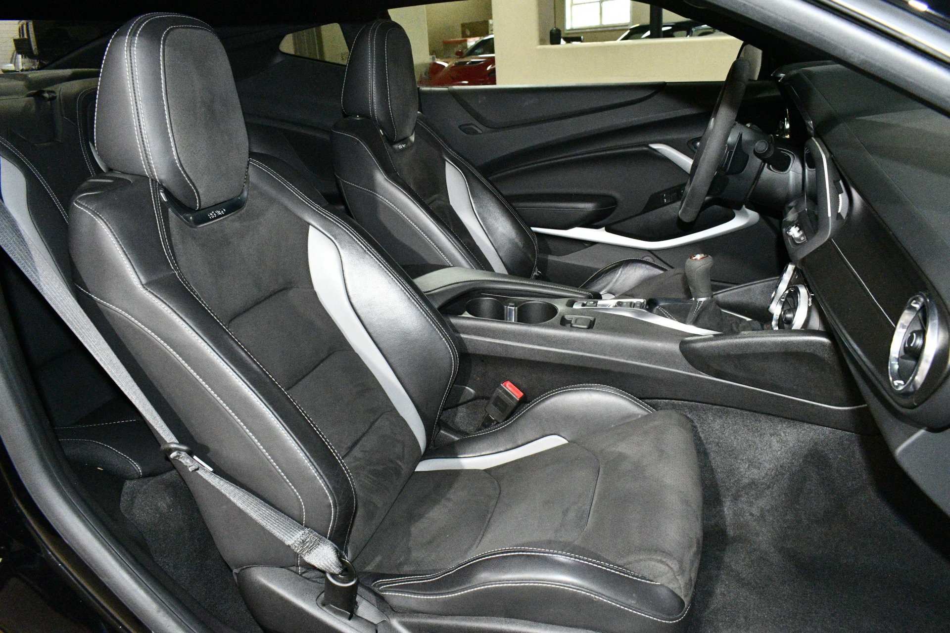 Used 2019 Chevrolet Camaro SS image 8