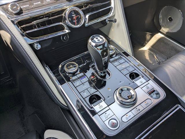 Used 2024 Bentley Flying Spur W12 AWD/4WD image 14