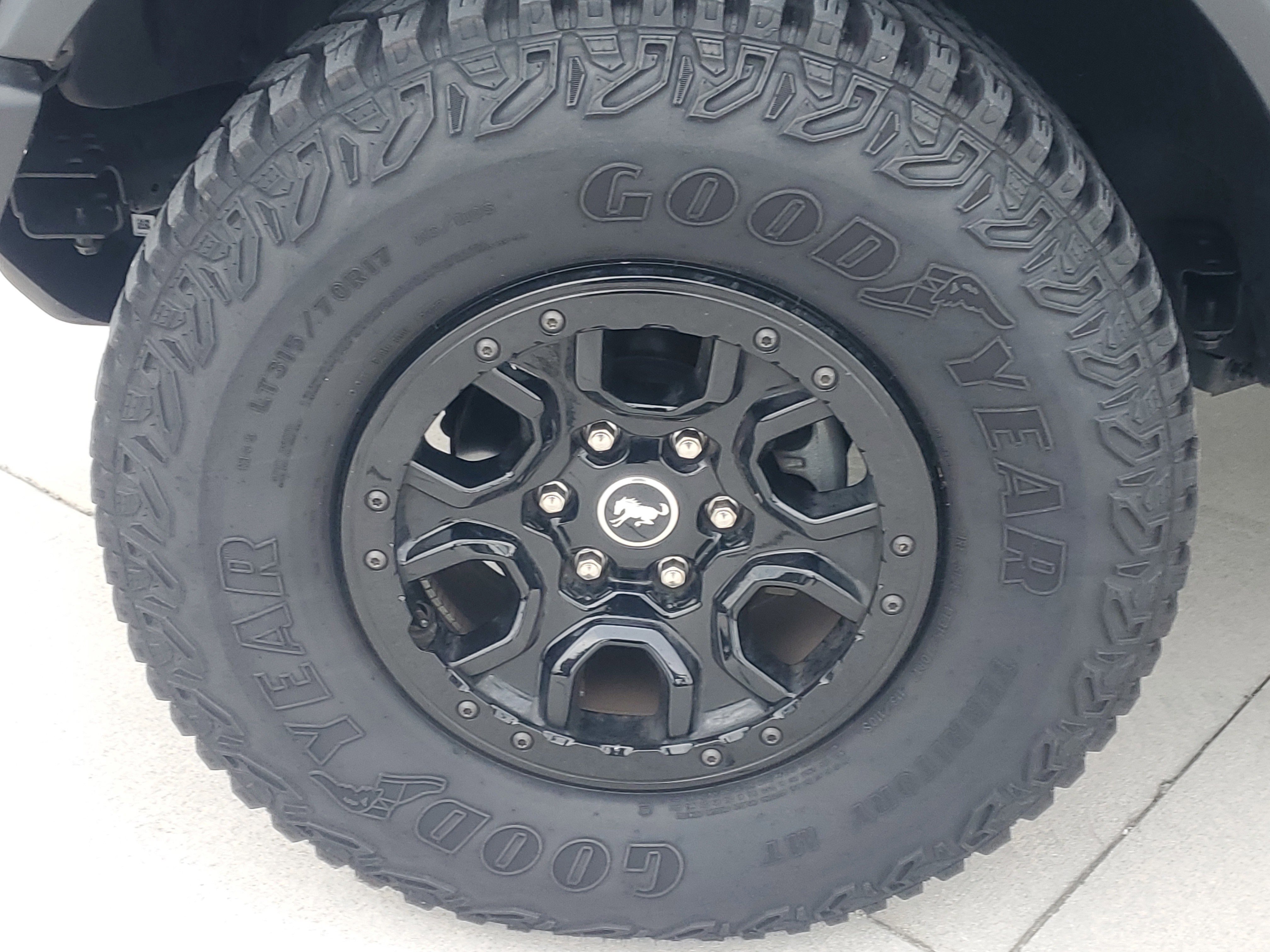 Used 2023 Ford Bronco Wildtrak image 6