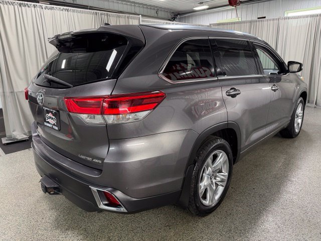 Used 2018 Toyota Highlander Limited AWD/4WD image 4