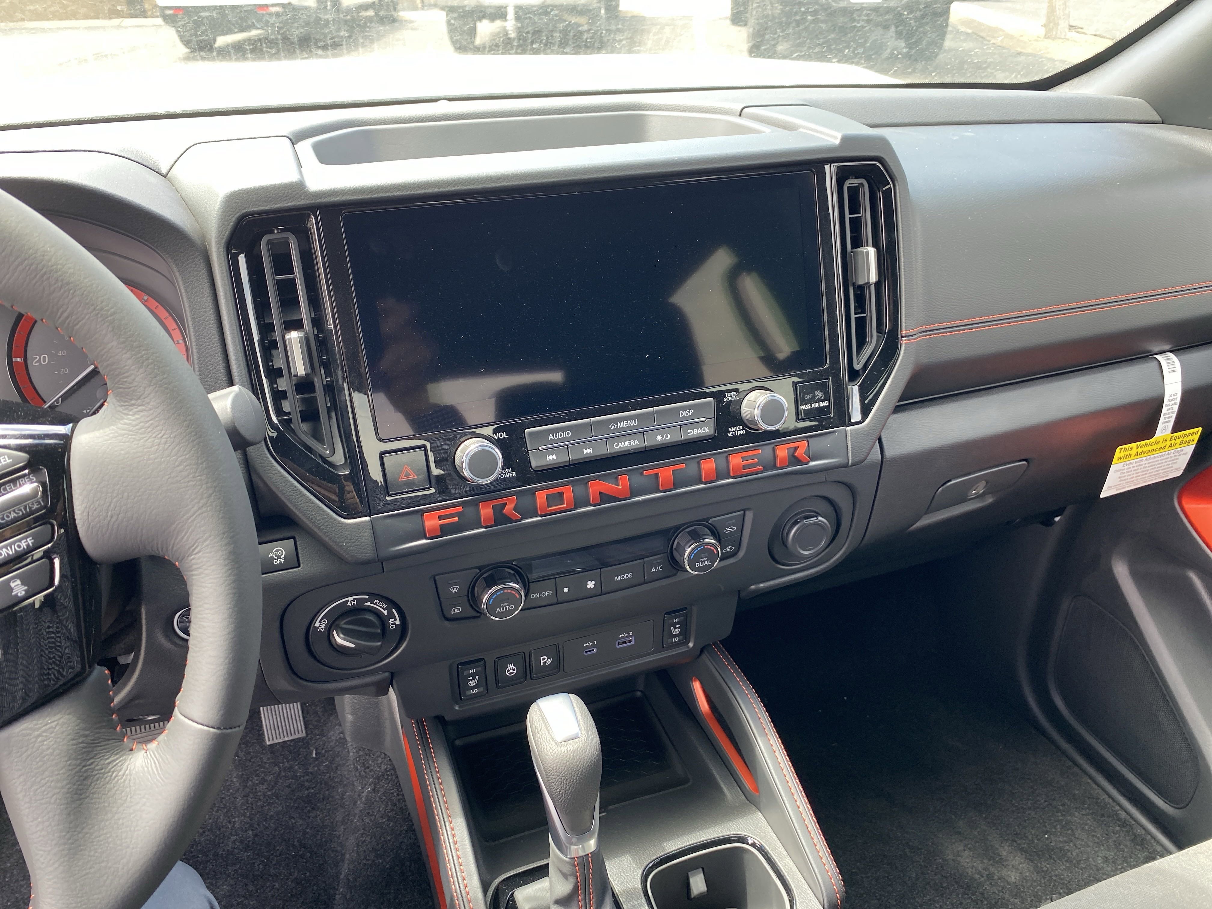 New 2025 Nissan Frontier PRO-4X image 17