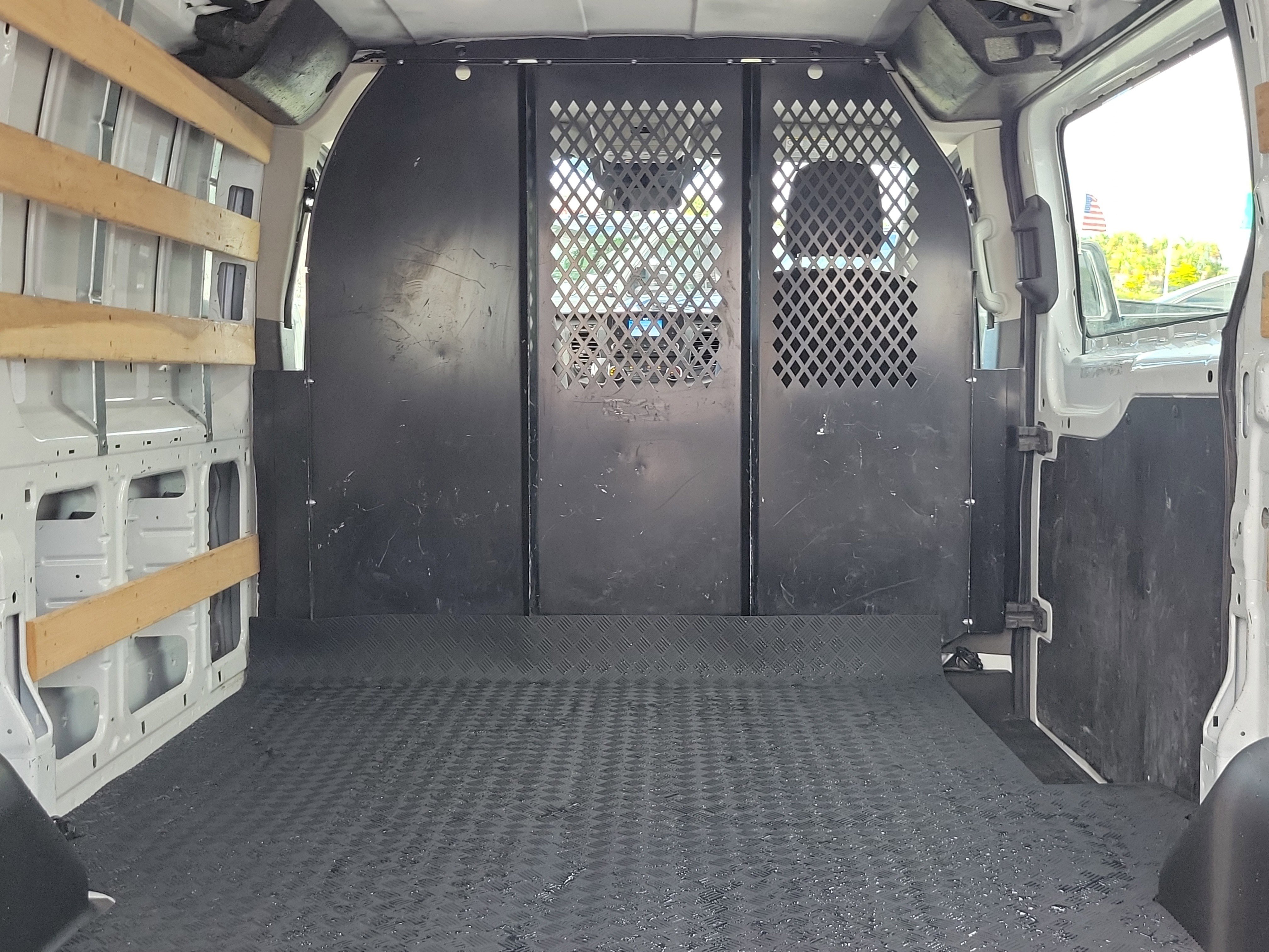 Used 2024 Ford Transit 250 Low Roof w/ Exterior Upgrade Package image 12