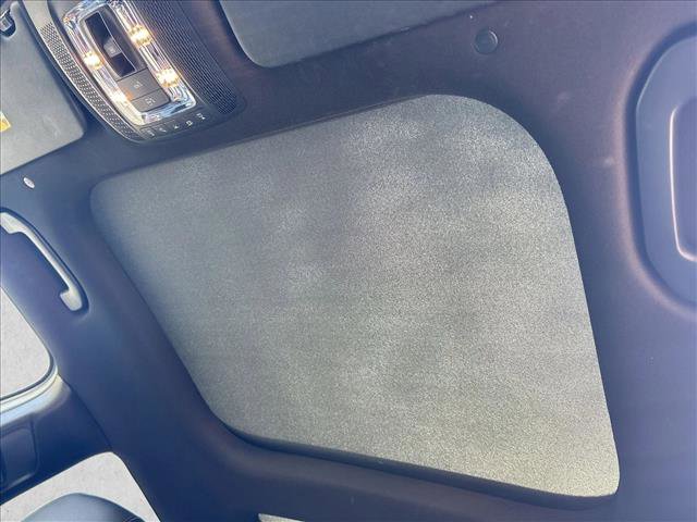 Used 2022 Mercedes-Benz GLB 250 4MATIC image 15