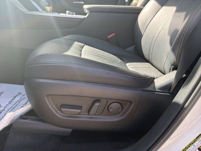 Used 2024 MAZDA CX-90 3.3 Turbo w/ Preferred Package image 10