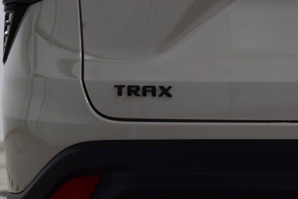 New 2026 Chevrolet Trax RS w/ Sunroof Package image 23
