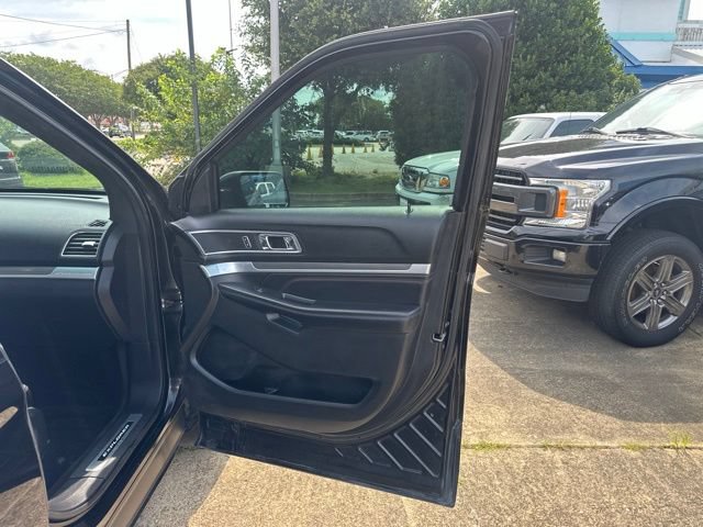 Used 2017 Ford Explorer Sport w/ Equipment Group 401A AWD/4WD image 22