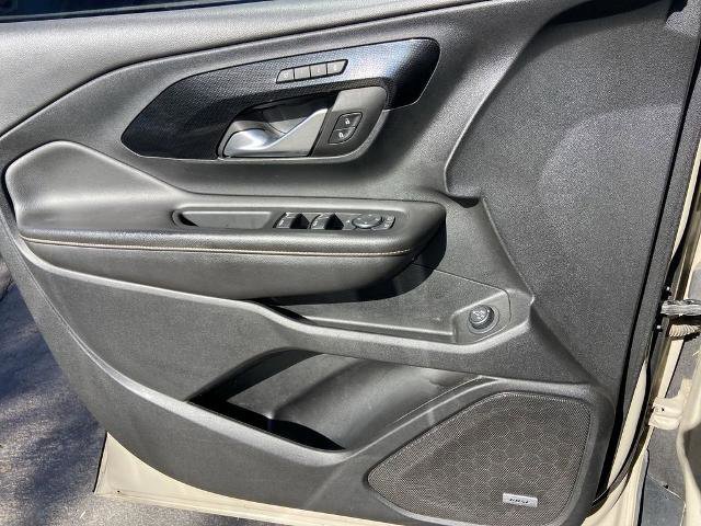 Used 2022 GMC Terrain AT4 w/ Infotainment Package II image 18