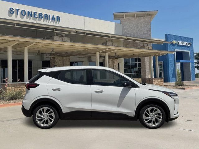 New 2027 Chevrolet Bolt LT w/ Comfort Package FWD image 4
