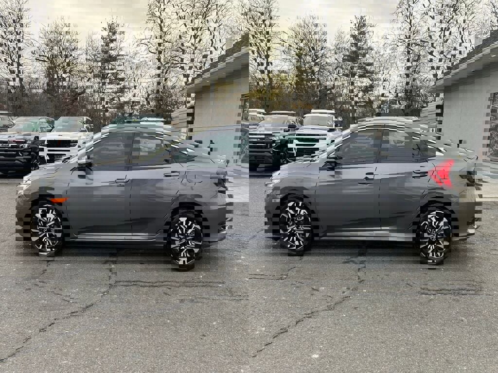 Used 2017 Honda Civic EX-T image 4