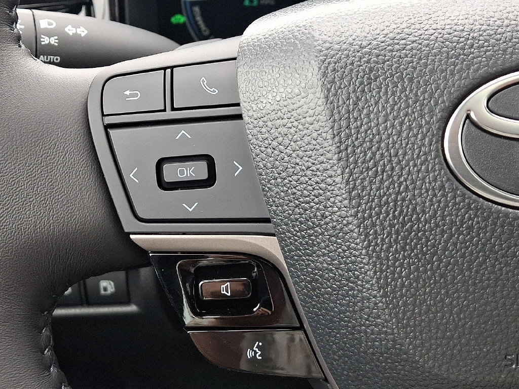 Used 2026 Toyota Camry XSE FWD image 22